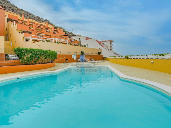Discover a luxury penthouse in Costa Adeje Tenerife, with stunning views, modern amenities, and great investment .Don't miss this opportunity