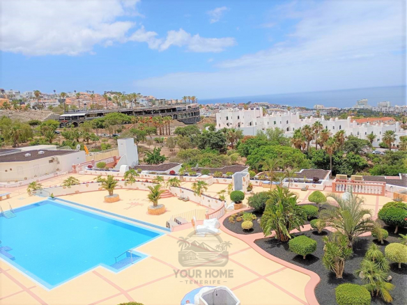 Discover a stunning apartment with ocean views in Las Mimosas, Torviscas Alto Tenerife . Perfect for comfortable living with modern amenities.