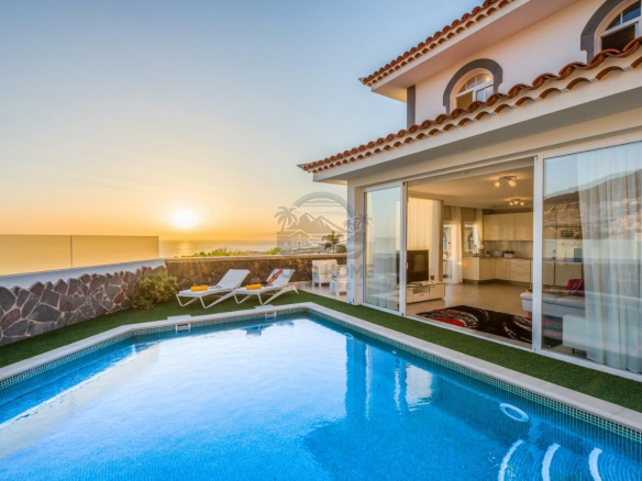 Luxus ingatlan Tenerife Costa Adeje.Find your dream Tenerife property for sale in Tenerife with the island's leading Your Home Tenerfie. View our range of houses, villas & apartments for sale in Tenerife today