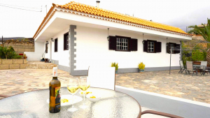 Townhouse for Sale in Tenerife - Discover beautiful townhouses with gardens, pools, and ocean views in Tenerife’s most sought-after areas!
